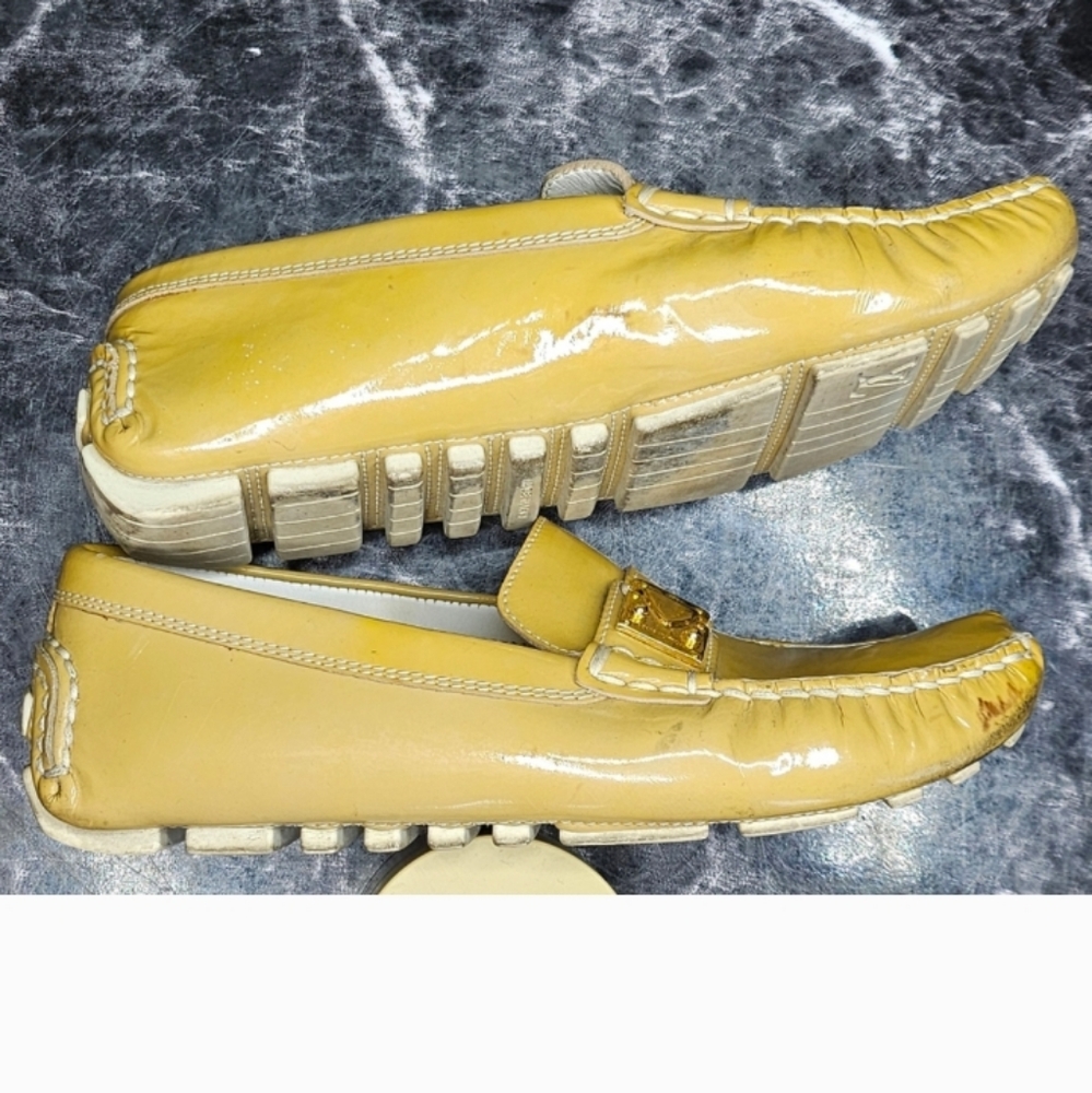 Lv yellow slip on woman shoes - Picture 3 of 8